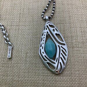 Kenneth Cole Silver Tone Leaf Style Tear Drop Faux Turquoise Pendant Necklace